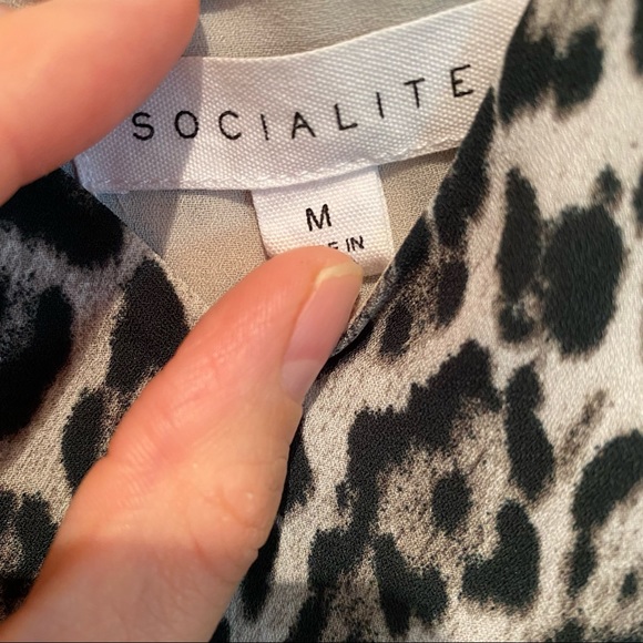 Socialite Cheetah Print Camisole Top - Picture 2 of 2
